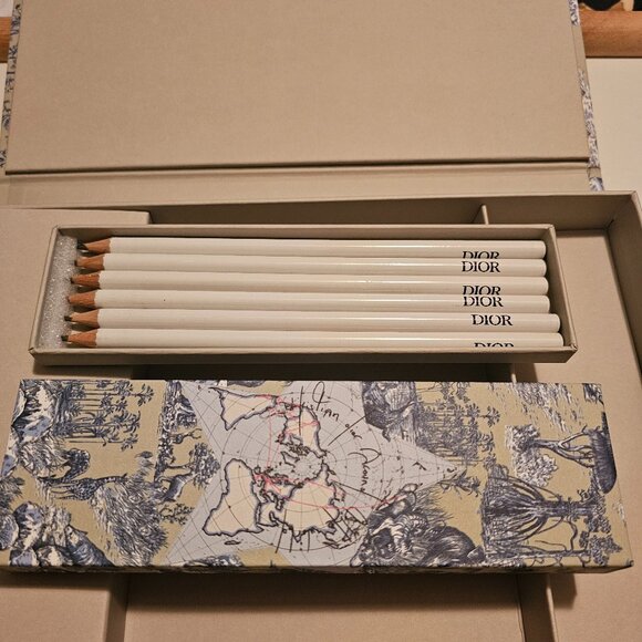 Around the World Dior Stationery Set - Picture 3 of 6